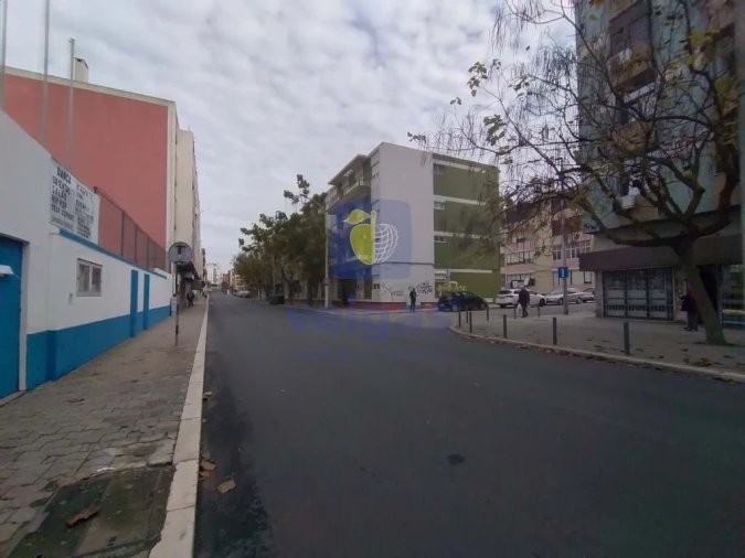 Negócio para Venda em Alto do Seixalinho, Santo André e Verderena Foto 40