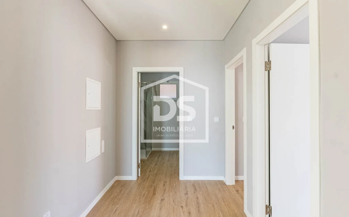 Moradia T4 para Venda em Paul do Mar Foto 18