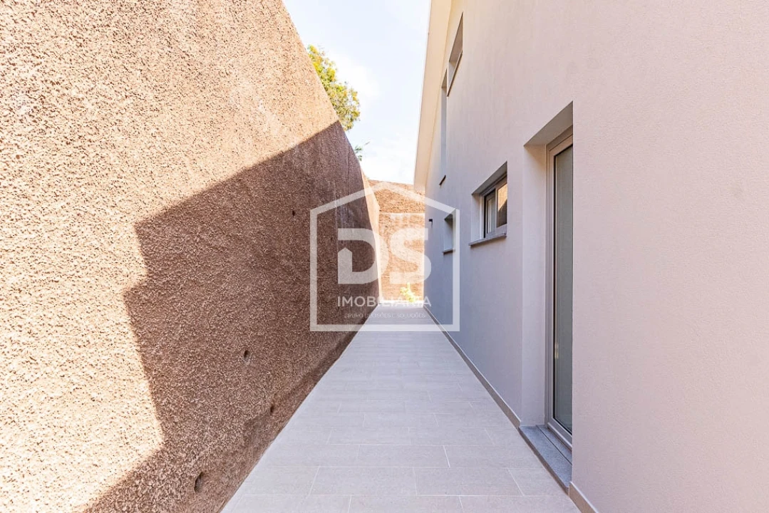 Moradia T4 para Venda em Paul do Mar Foto 39