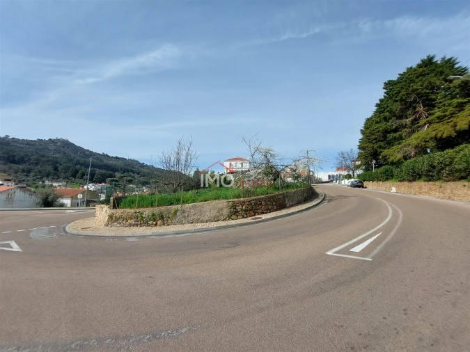 Moradia T0 para Venda em São João Baptista Foto 4