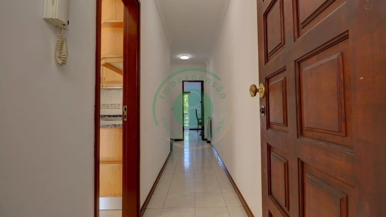 Apartamento para Venda em Buarcos Foto 9