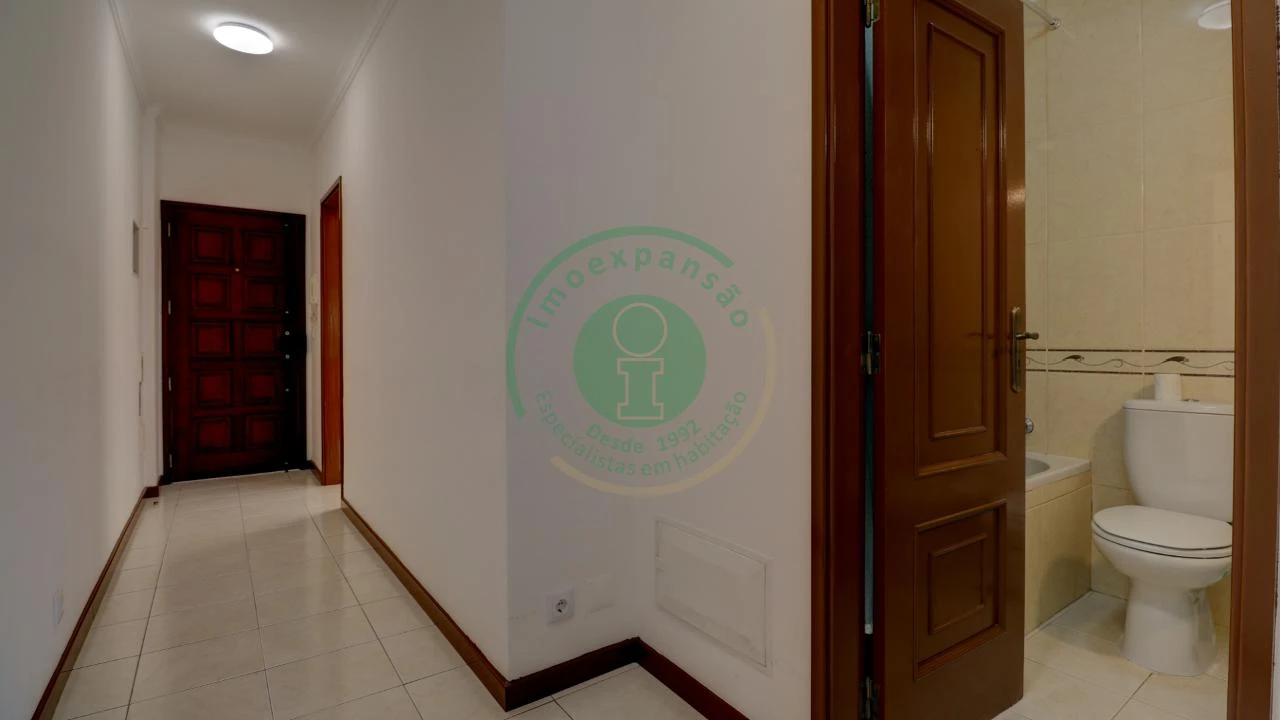 Apartamento para Venda em Buarcos Foto 15