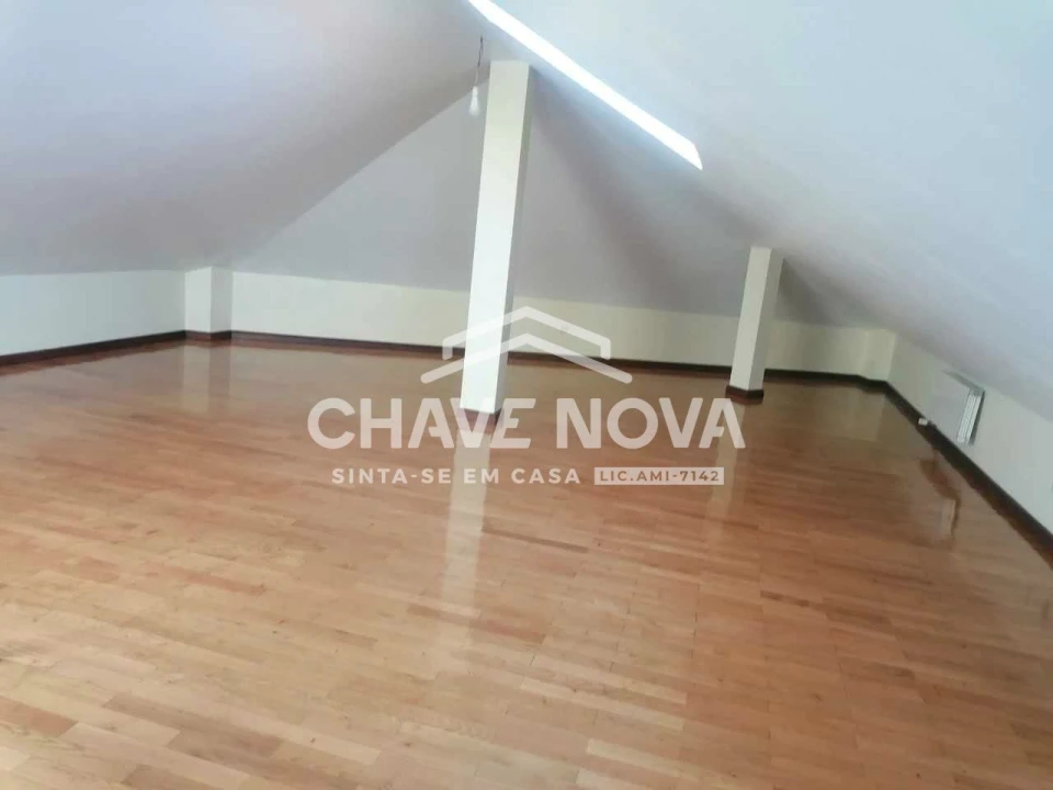 Apartamento T3 para Venda em Campanhã Foto 22