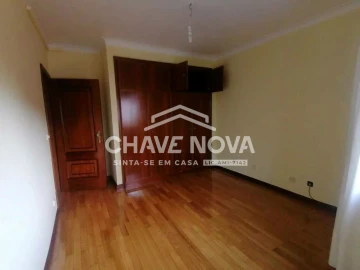 Apartamento T3 para Venda em Campanhã