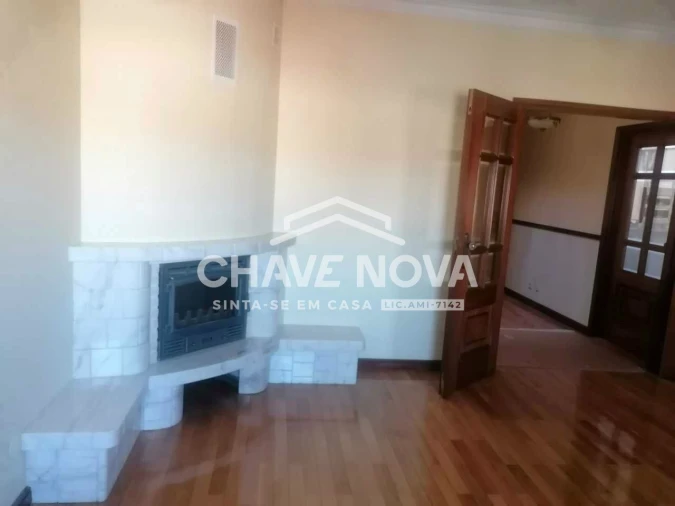 Apartamento T3 para Venda em Campanhã Foto 6