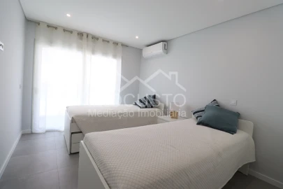 Apartamento T2 para Arrendamento férias em Vila Real de Santo Antonio