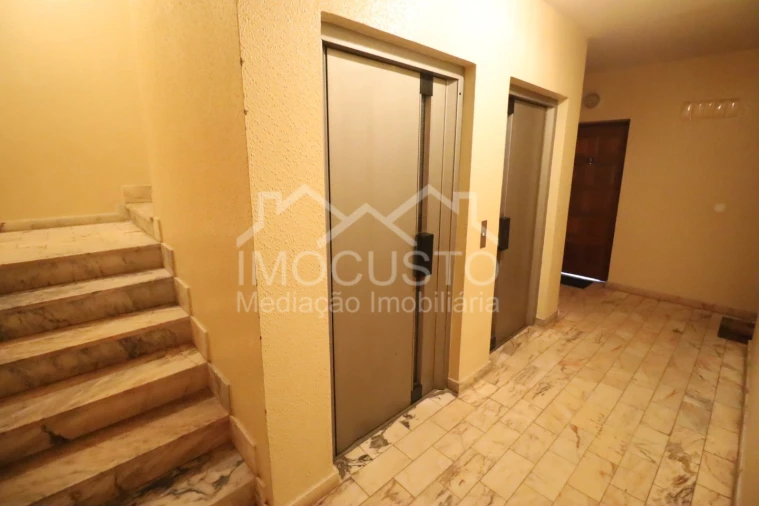 Apartamento T1 para Arrendamento férias em Monte Gordo Foto 3