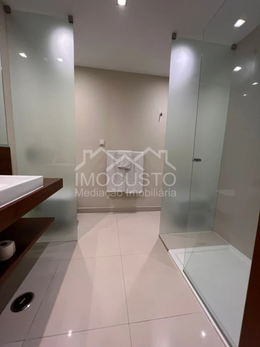 Apartamento T2 para Venda em Alcantarilha e Pêra Foto 16