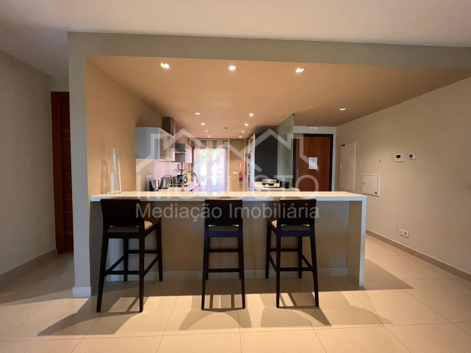 Apartamento T2 para Venda em Alcantarilha e Pêra Foto 5