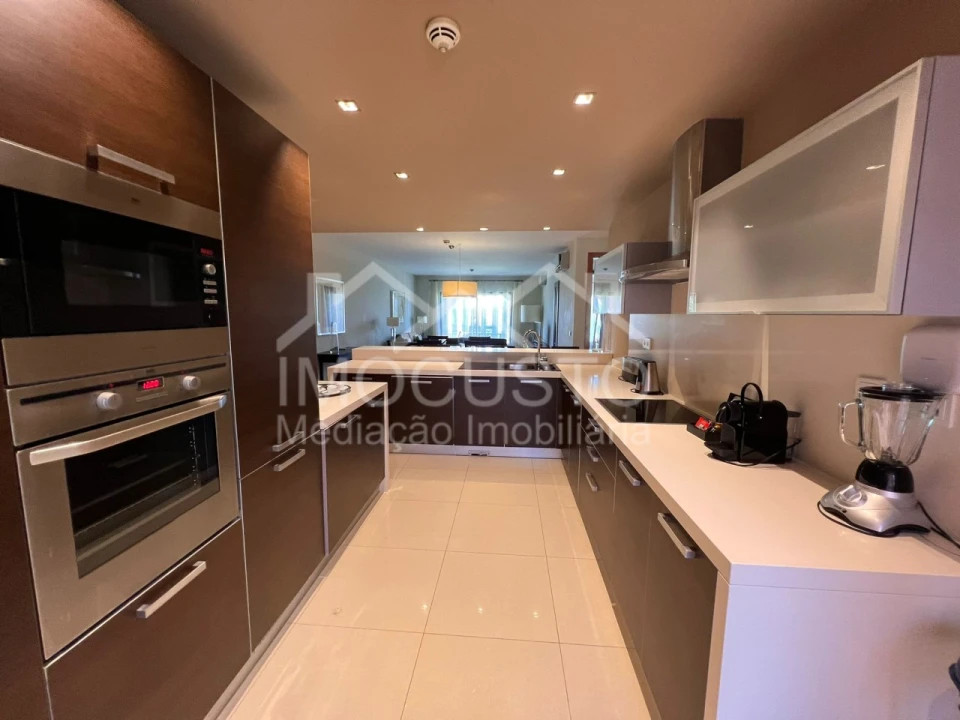 Apartamento T2 para Venda em Alcantarilha e Pêra Foto 9