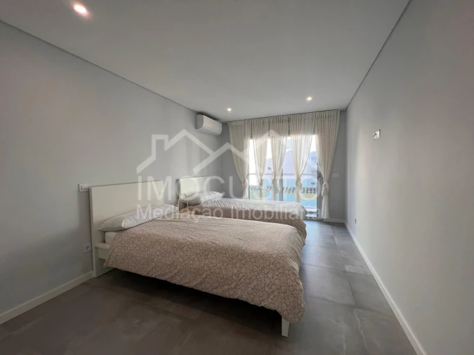 Apartamento T2 para Arrendamento férias em Monte Gordo Foto 11