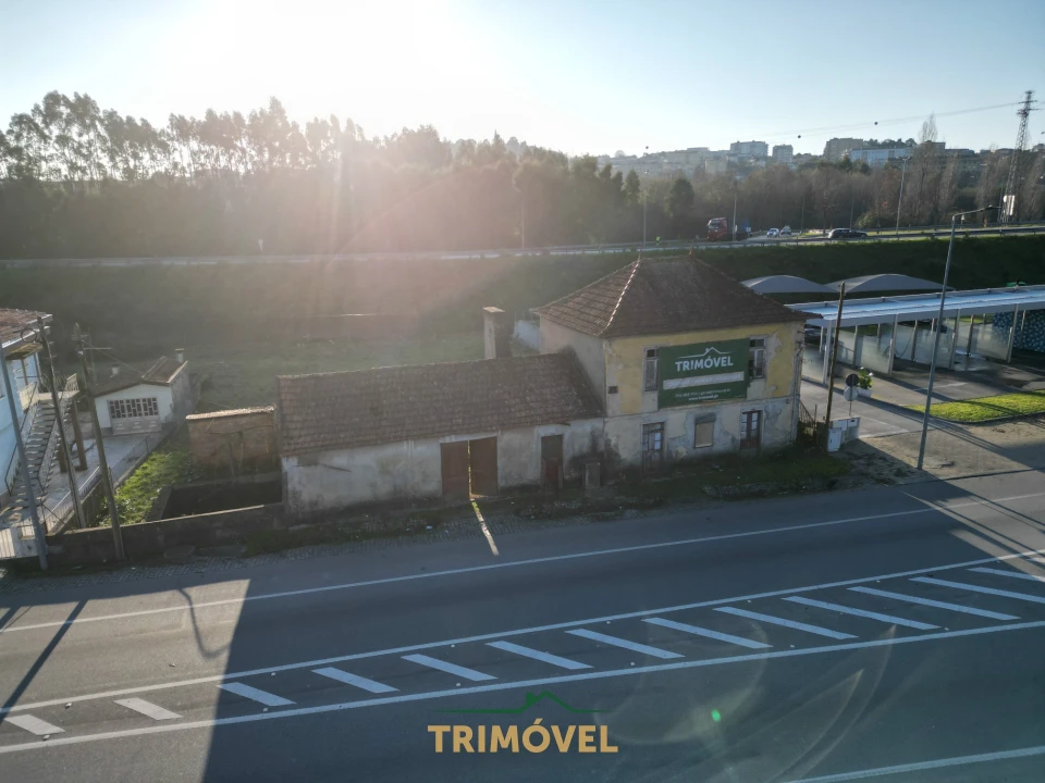 Moradia T2 para Venda em São João da Madeira Foto 3