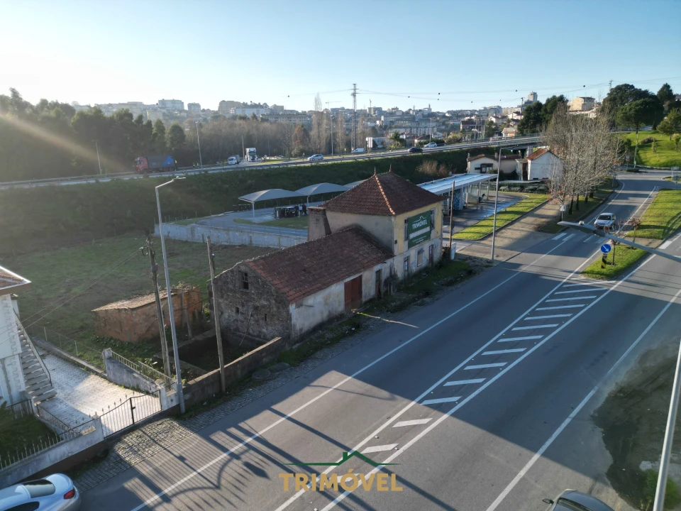 Terreno para Venda em São João da Madeira Foto 4
