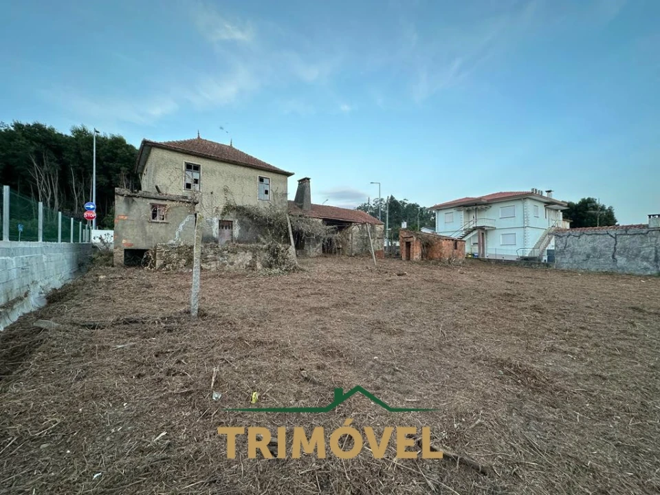 Terreno para Venda em São João da Madeira Foto 12