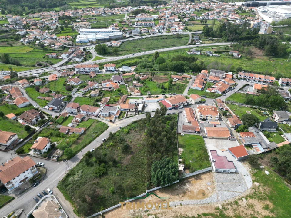 Terreno para Venda em Vila de Cucujães Foto 12