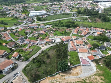 Terreno para Venda em Vila de Cucujães