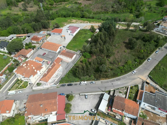 Terreno para Venda em Vila de Cucujães Foto 10