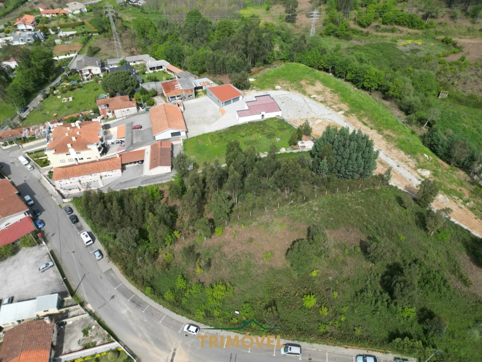 Terreno para Venda em Vila de Cucujães Foto 1