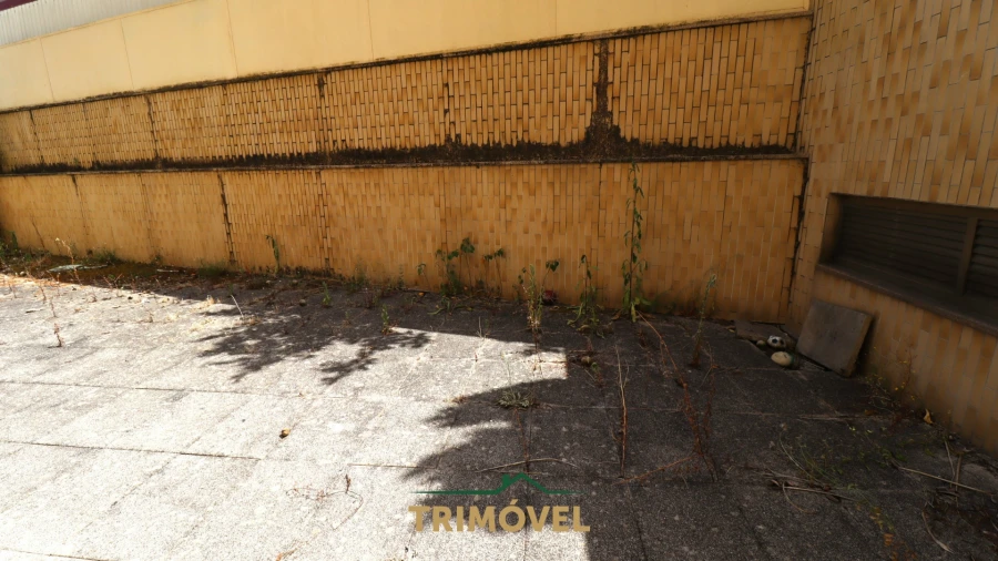 Loja para Venda em São João da Madeira Foto 9