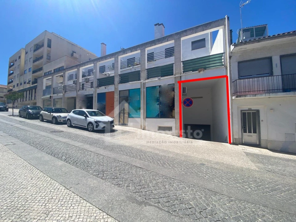 Garagem para Arrendamento em Ansião Foto 1