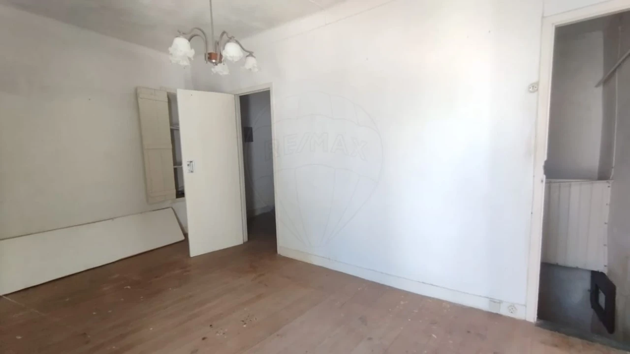 Moradia T3 para Venda em Alenquer (Santo Estêvão e Triana) Foto 5