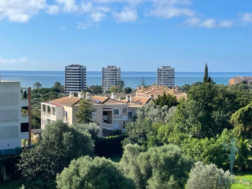 Apartamento T2 para Arrendamento férias em Alvor Foto 1