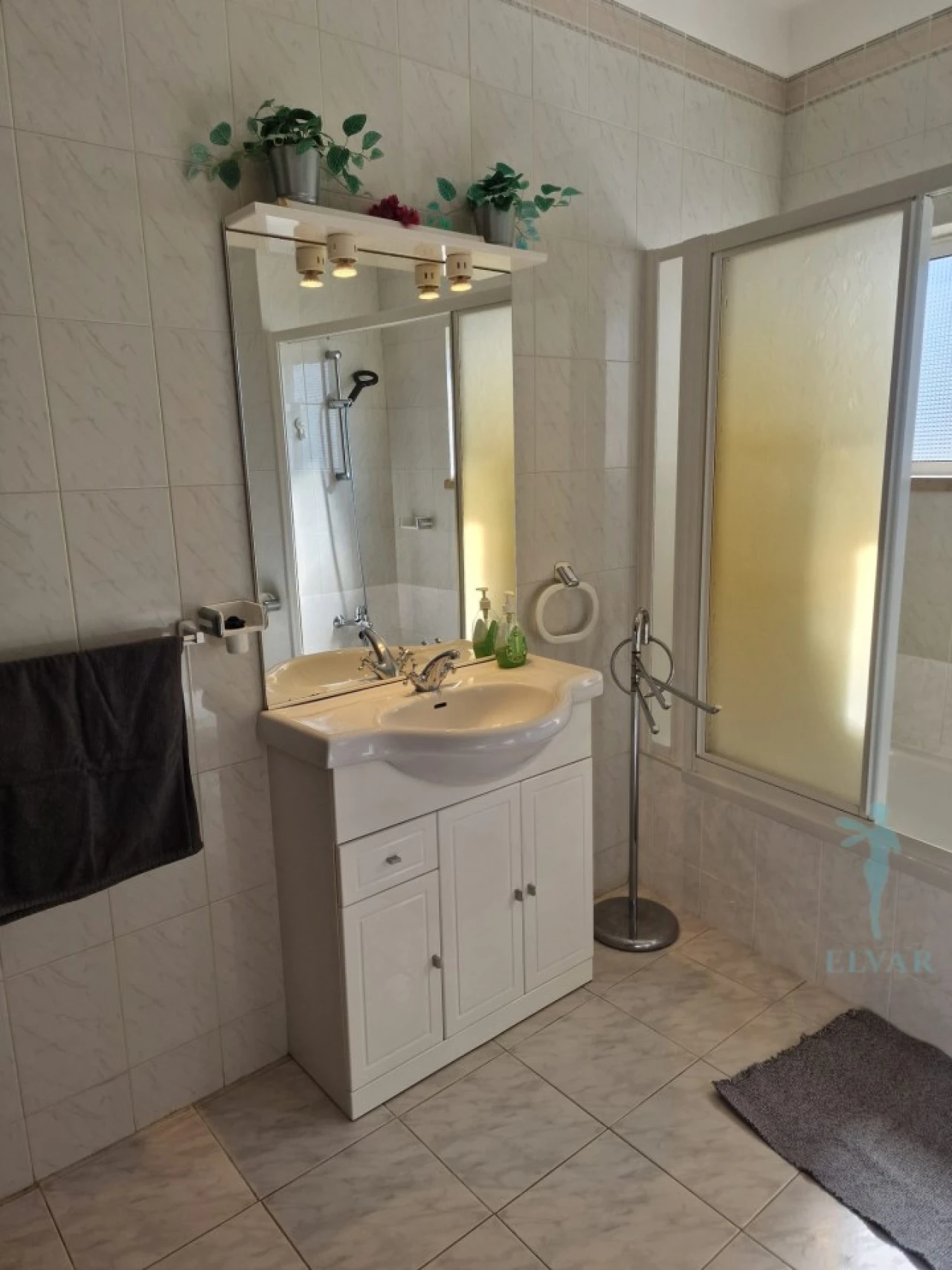 Apartamento T2 para Arrendamento férias em Alvor Foto 19