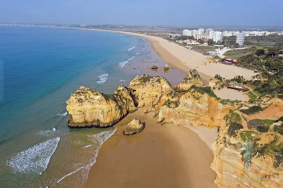 Apartamento T2 para Arrendamento férias em Alvor