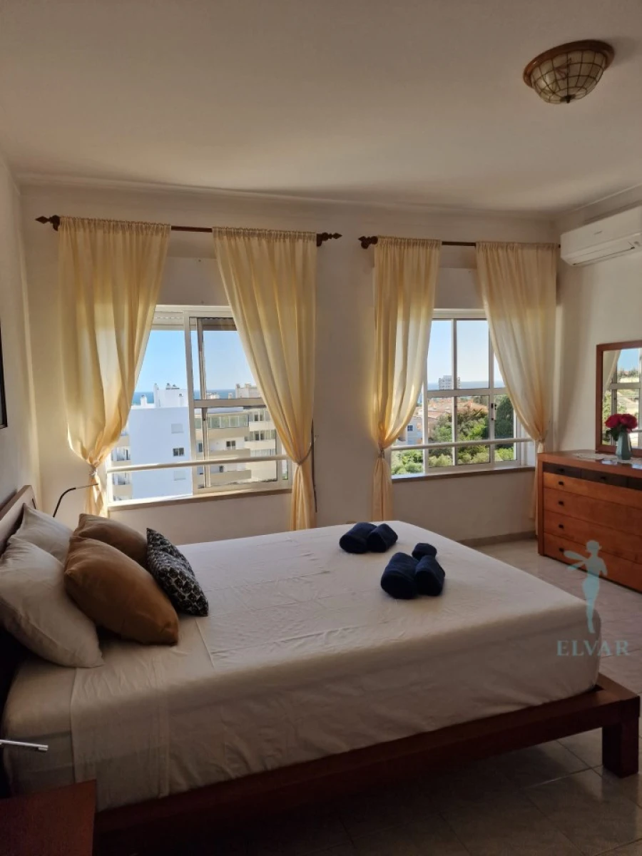 Apartamento T2 para Arrendamento férias em Alvor Foto 6