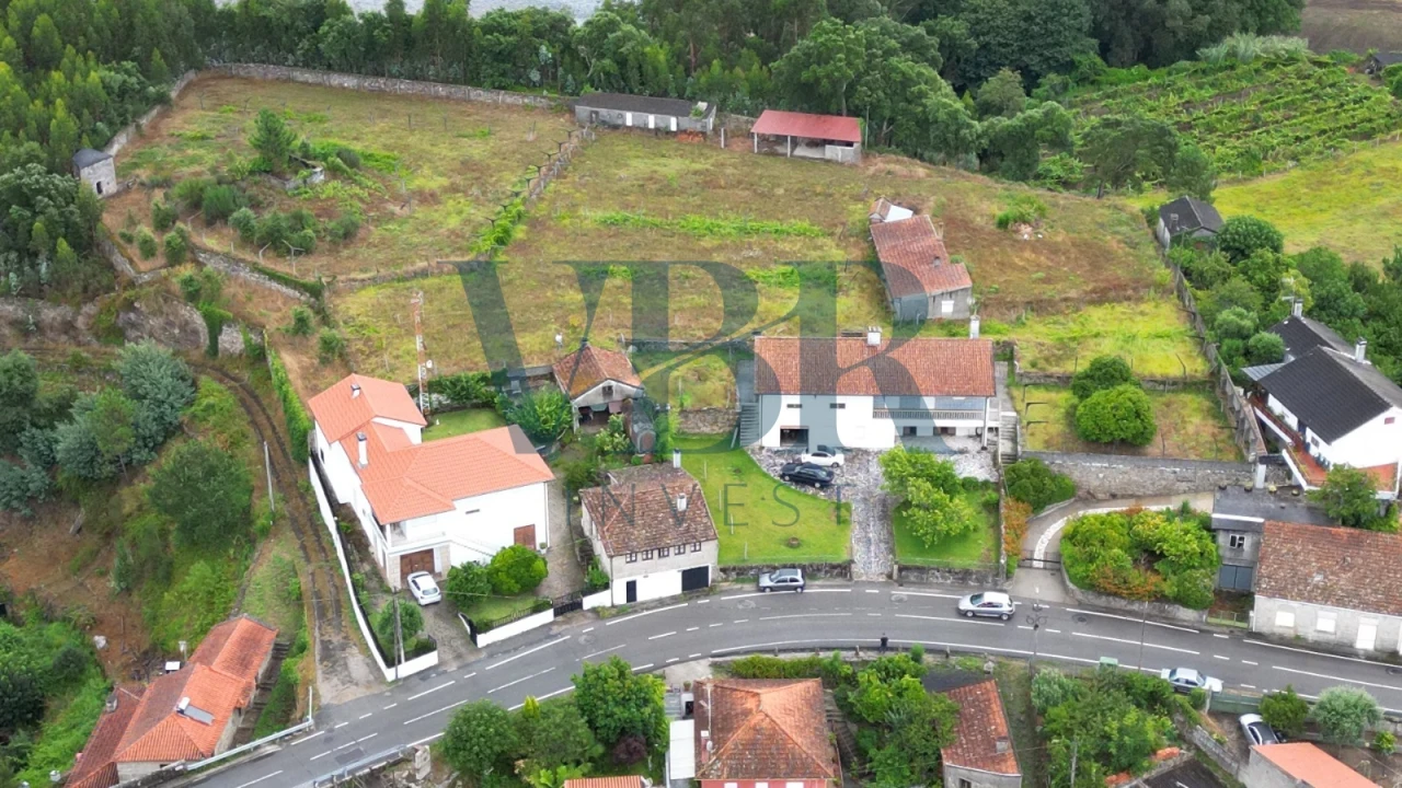 Moradia T5 para Venda em Ceivães e Badim Foto 39