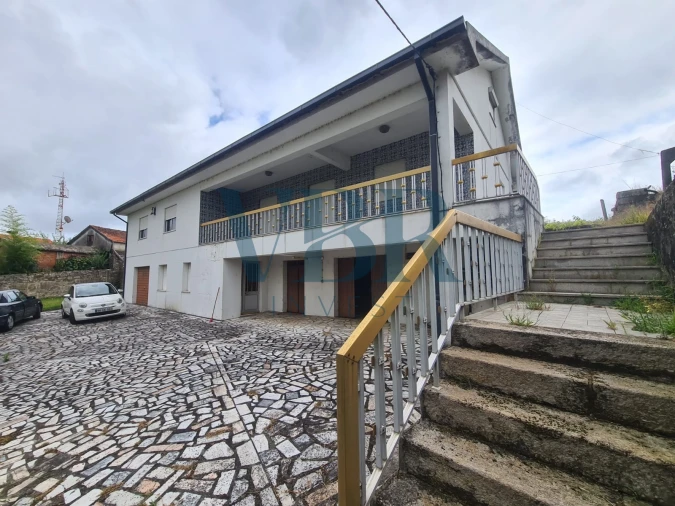 Moradia T5 para Venda em Ceivães e Badim Foto 31