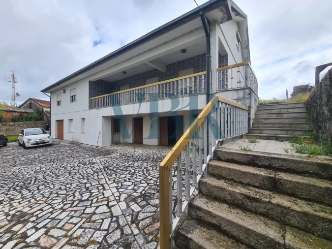 Moradia T5 para Venda em Ceivães e Badim Foto 8