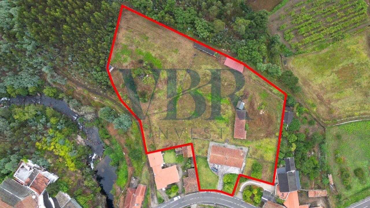 Moradia T5 para Venda em Ceivães e Badim Foto 42