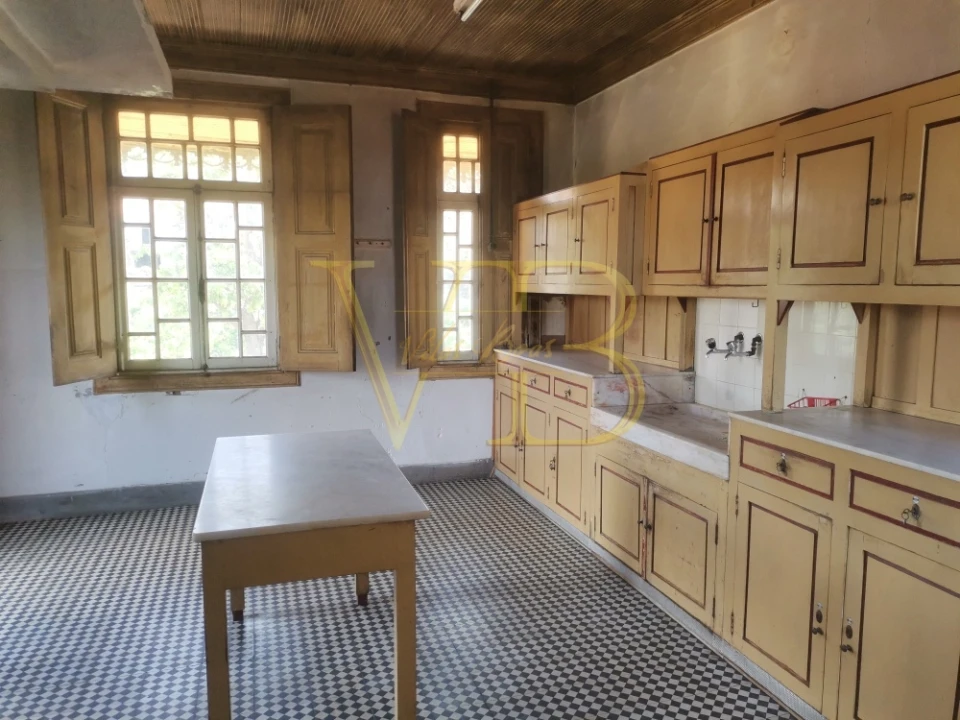 Quinta T6 para Venda em Cambres Foto 6