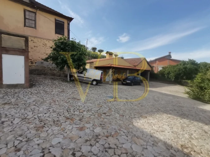 Quinta T6 para Venda em Cambres Foto 4