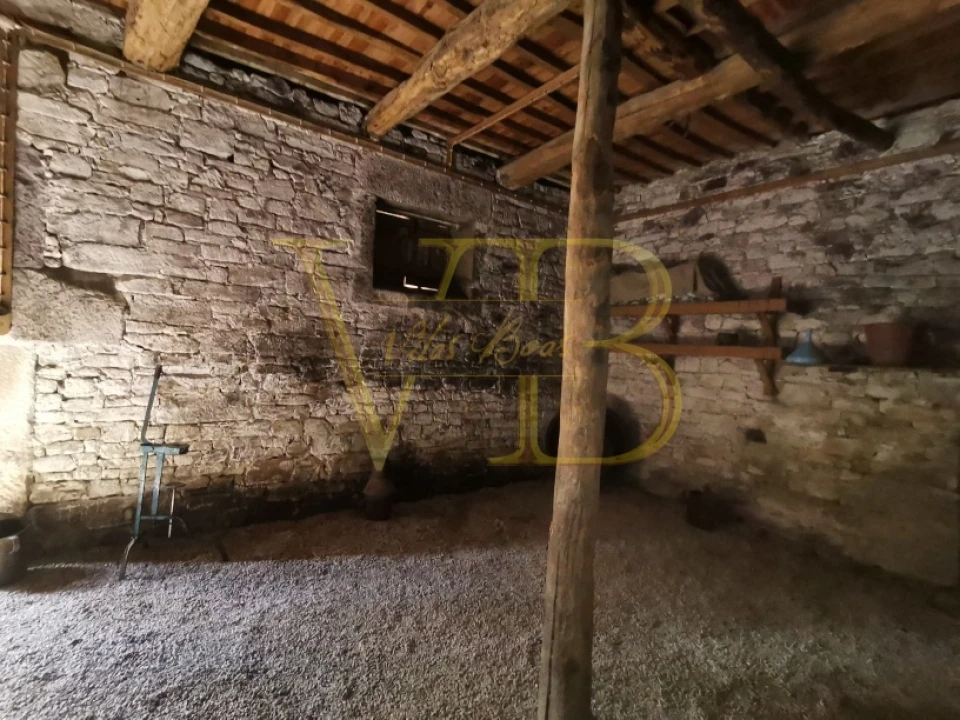 Quinta T6 para Venda em Cambres Foto 13