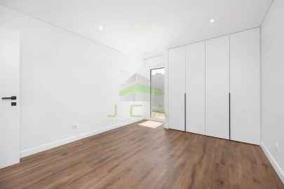 Moradia T4 para Venda em Leiria, Pousos, Barreira e Cortes