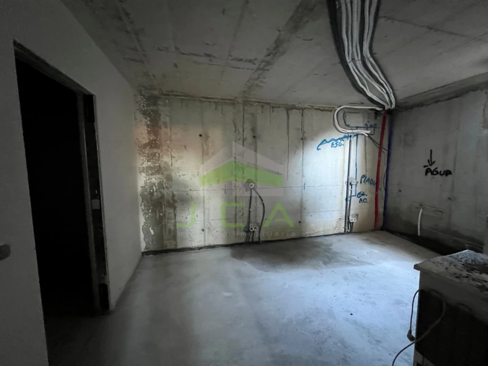 Apartamento T2 para Venda em Leiria, Pousos, Barreira e Cortes Foto 8