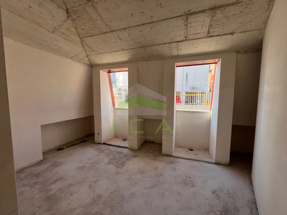 Apartamento T2 para Venda em Leiria, Pousos, Barreira e Cortes Foto 21