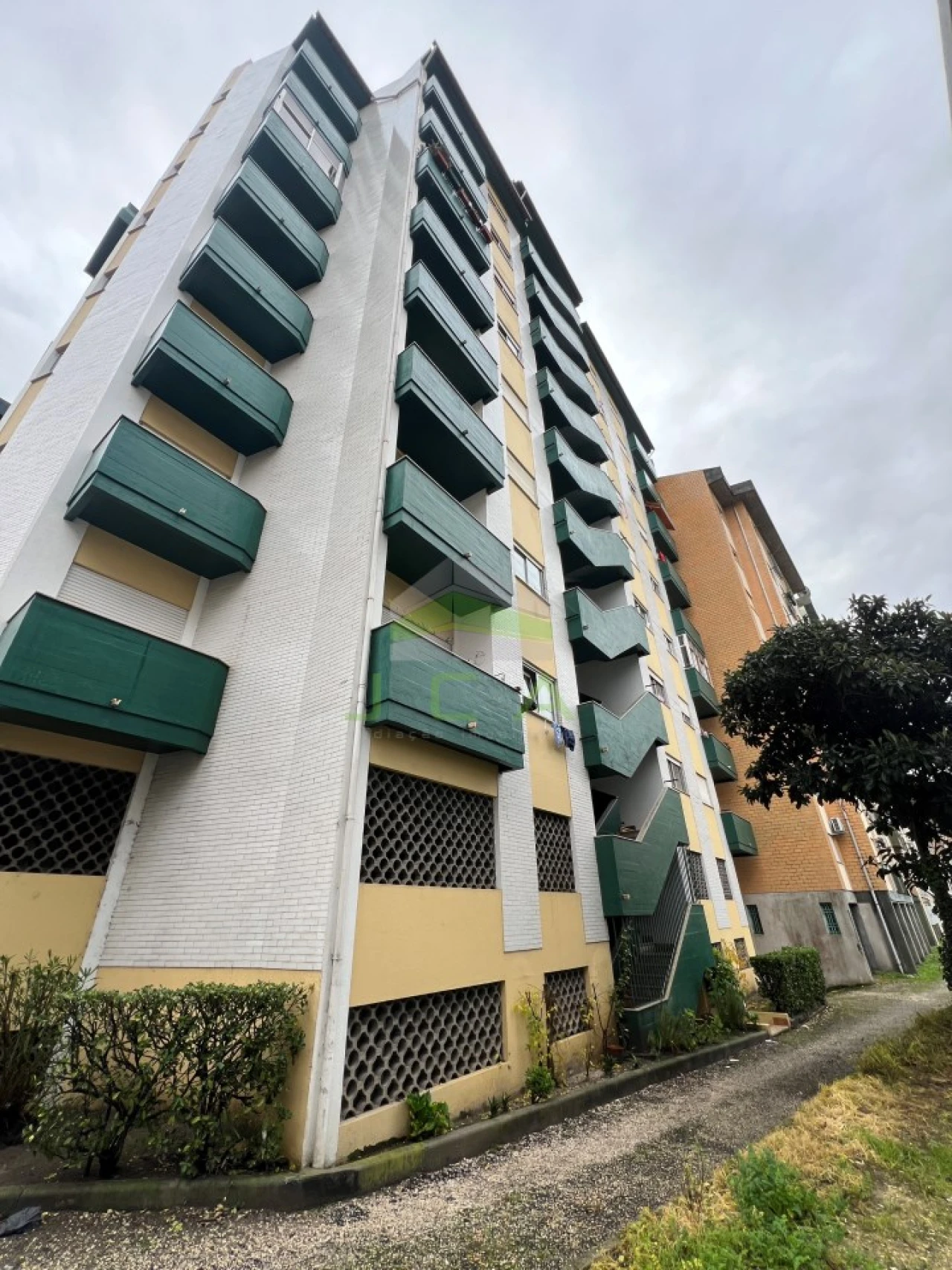 Garagem para Venda em Leiria, Pousos, Barreira e Cortes Foto 2