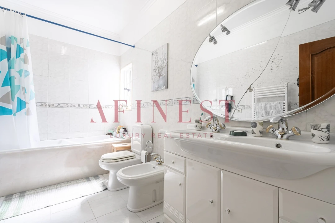 Moradia T5 para Venda em Algueirão-Mem Martins Foto 27