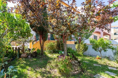 Moradia T5 para Venda em Algueirão-Mem Martins