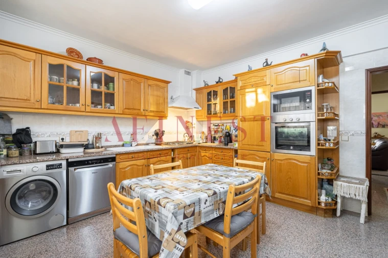 Moradia T5 para Venda em Algueirão-Mem Martins Foto 11