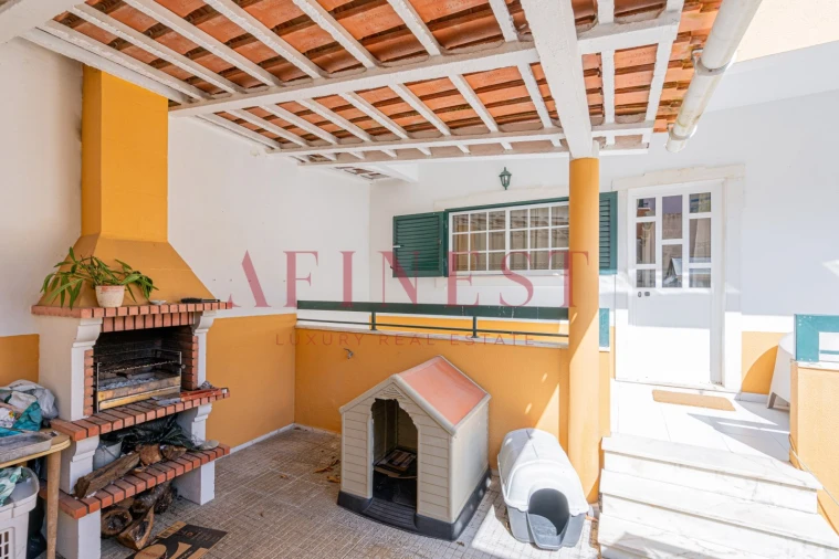 Moradia T5 para Venda em Algueirão-Mem Martins Foto 40