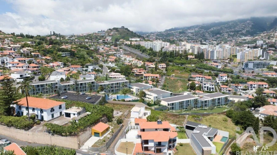 Apartamento T1 para Venda em São Martinho Foto 16
