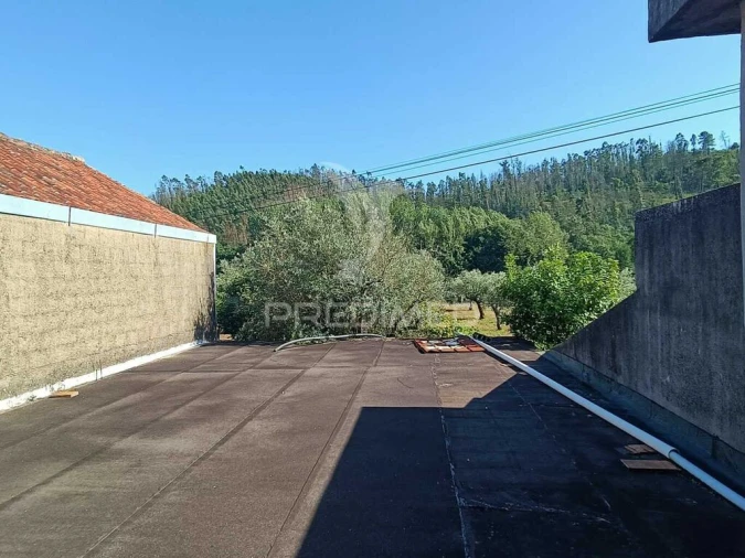 Moradia T3 para Venda em Urqueira Foto 15