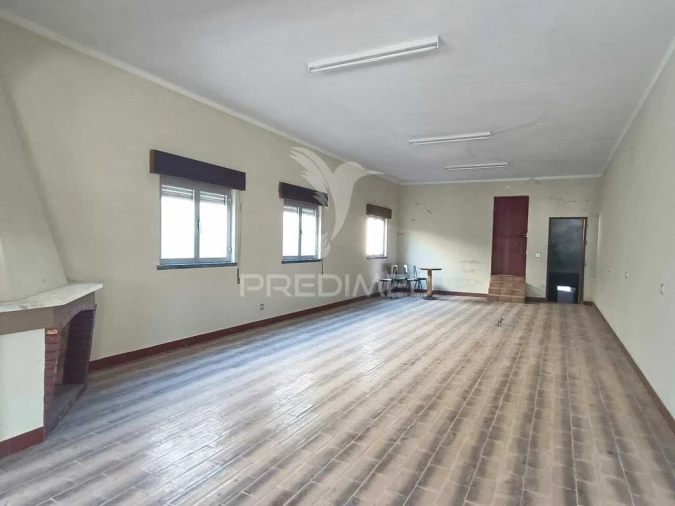 Moradia T3 para Venda em Urqueira Foto 3