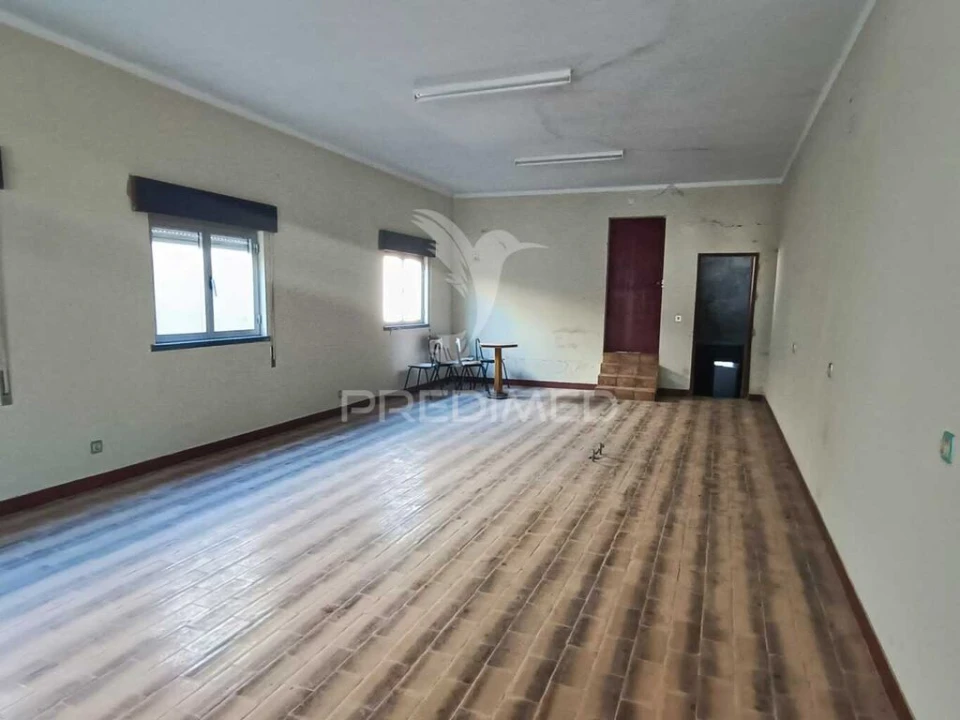 Moradia T3 para Venda em Urqueira Foto 8