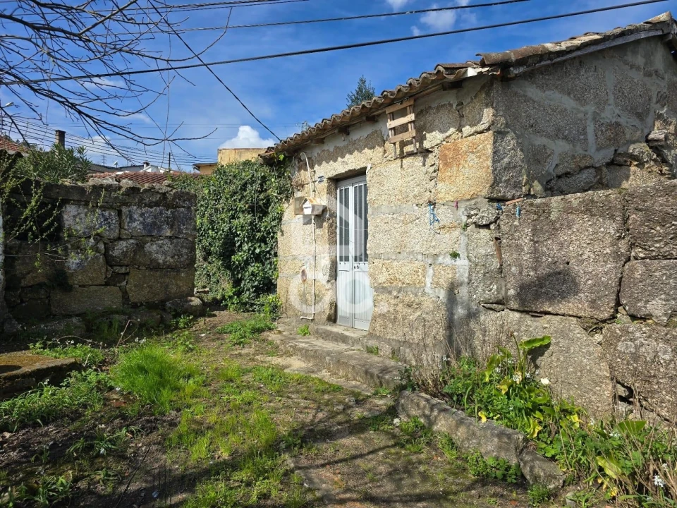 Moradia para Venda em Selho (São Jorge) Foto 6