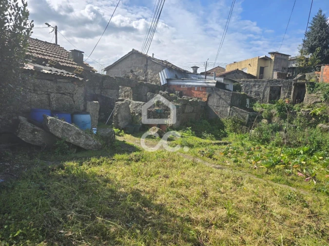 Moradia para Venda em Selho (São Jorge) Foto 18